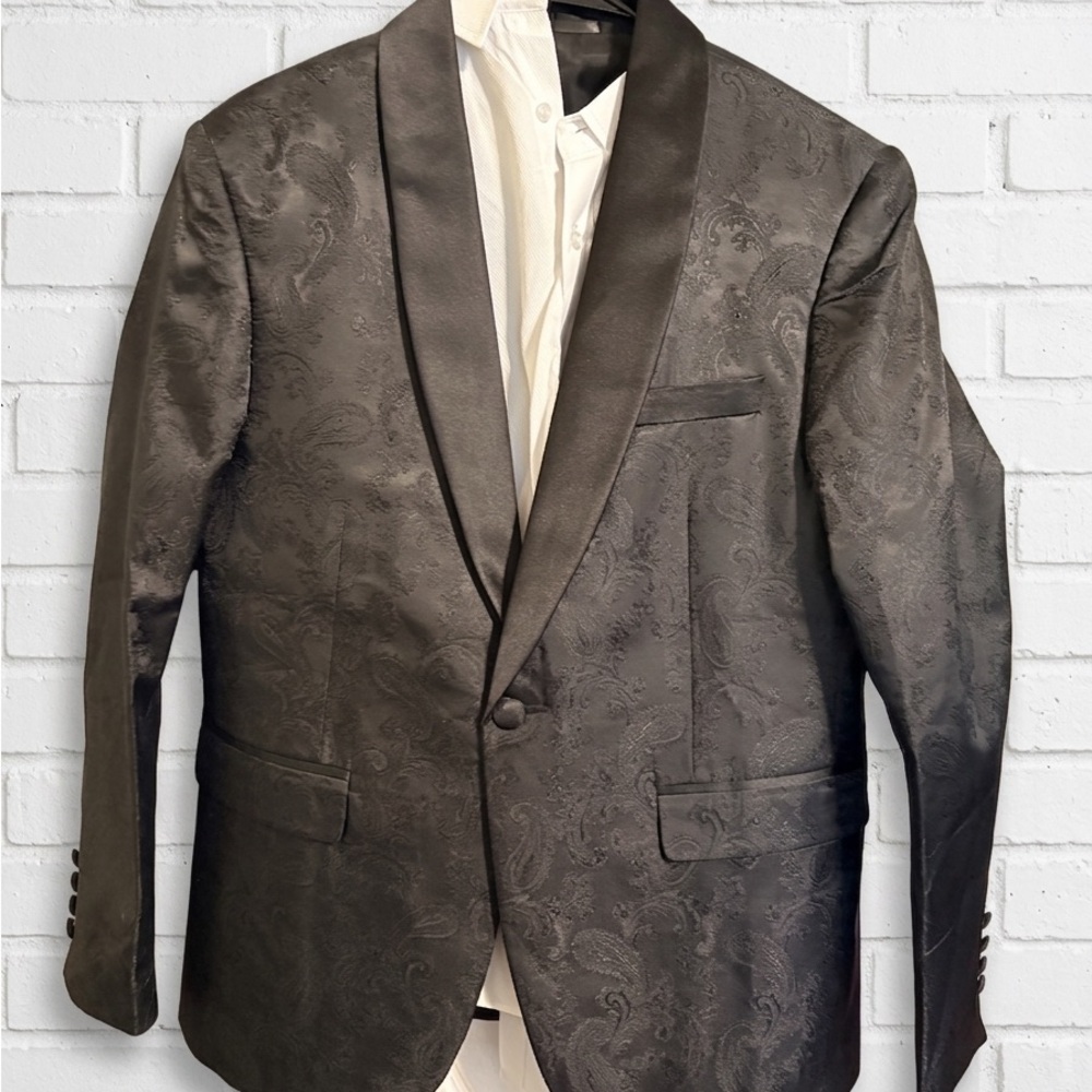 Source Unknown Black Paisley Shawl Collar 3 piece Tuxedo